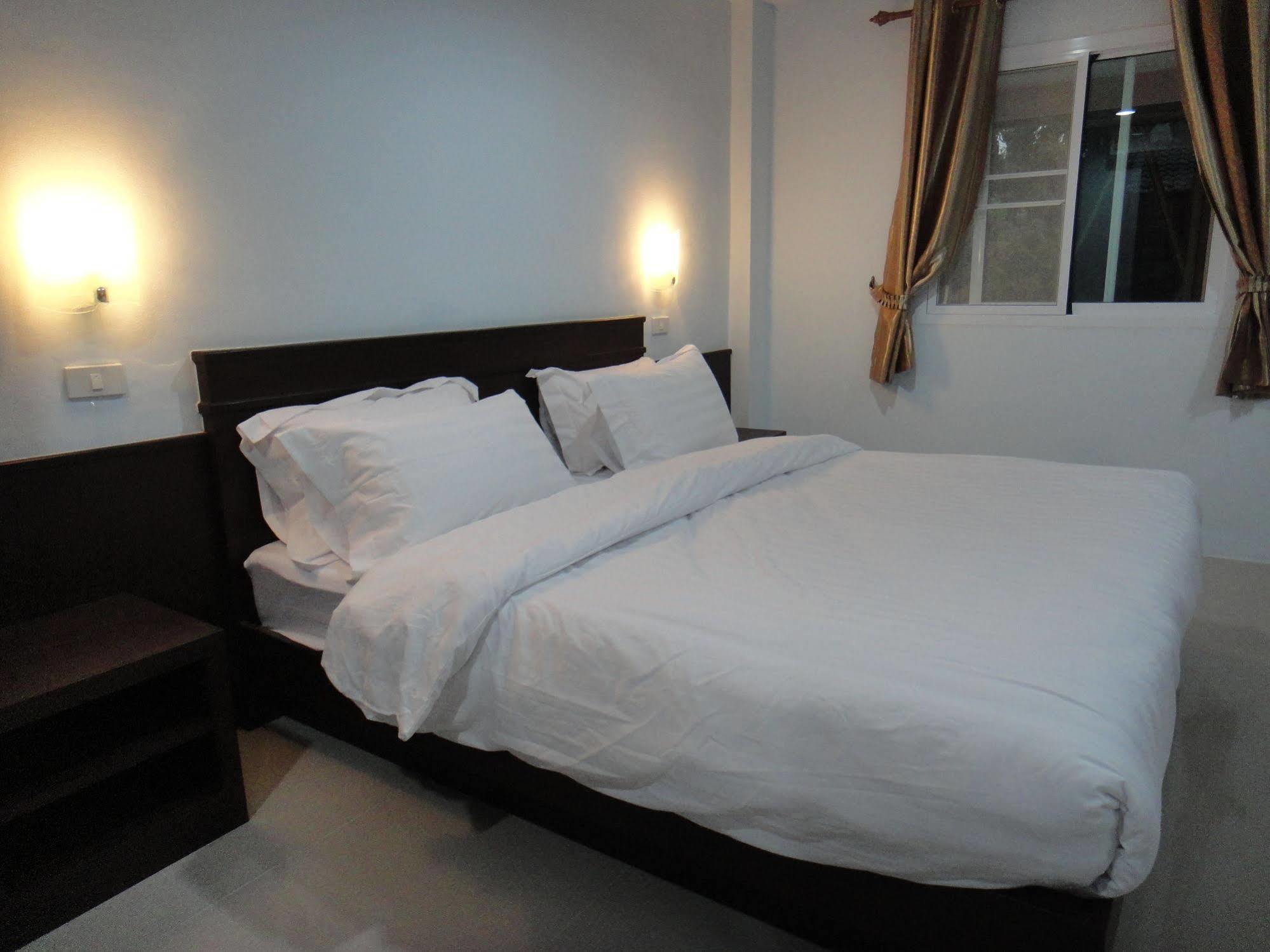 Prajak Inn Udon Thani Esterno foto