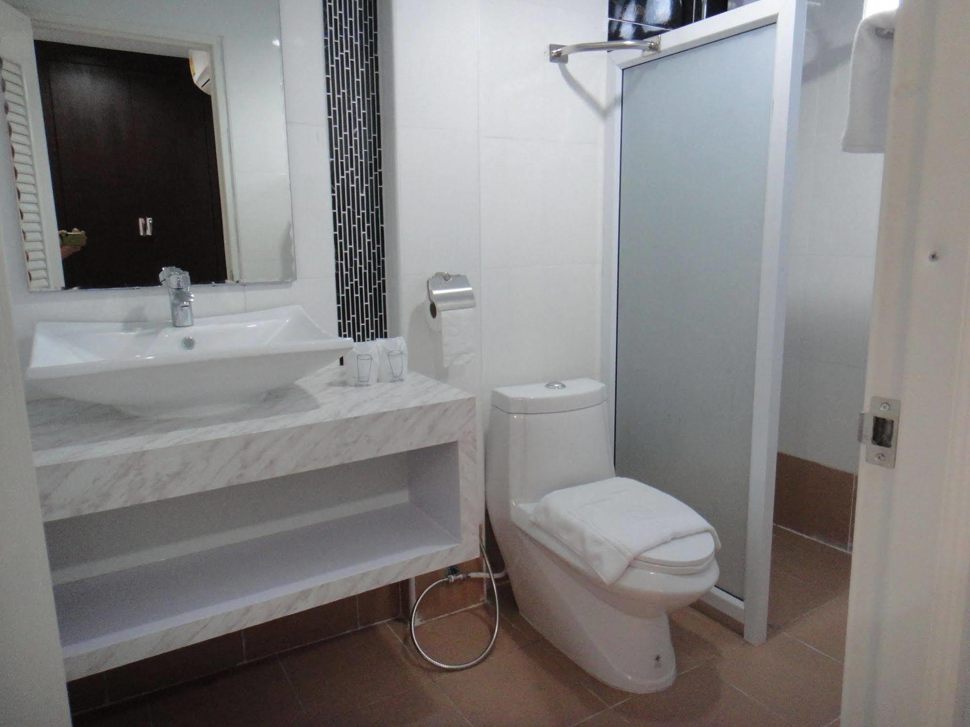 Prajak Inn Udon Thani Esterno foto